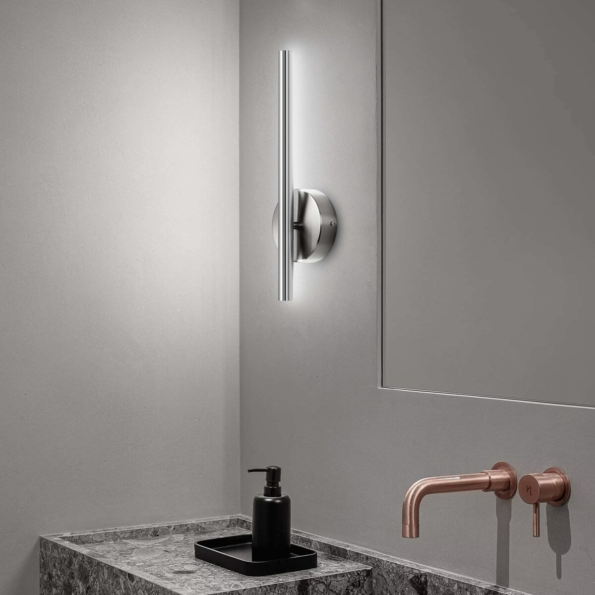 Applique murale moderne industrielle minimaliste en métal à LED intégrées à bande linéaire