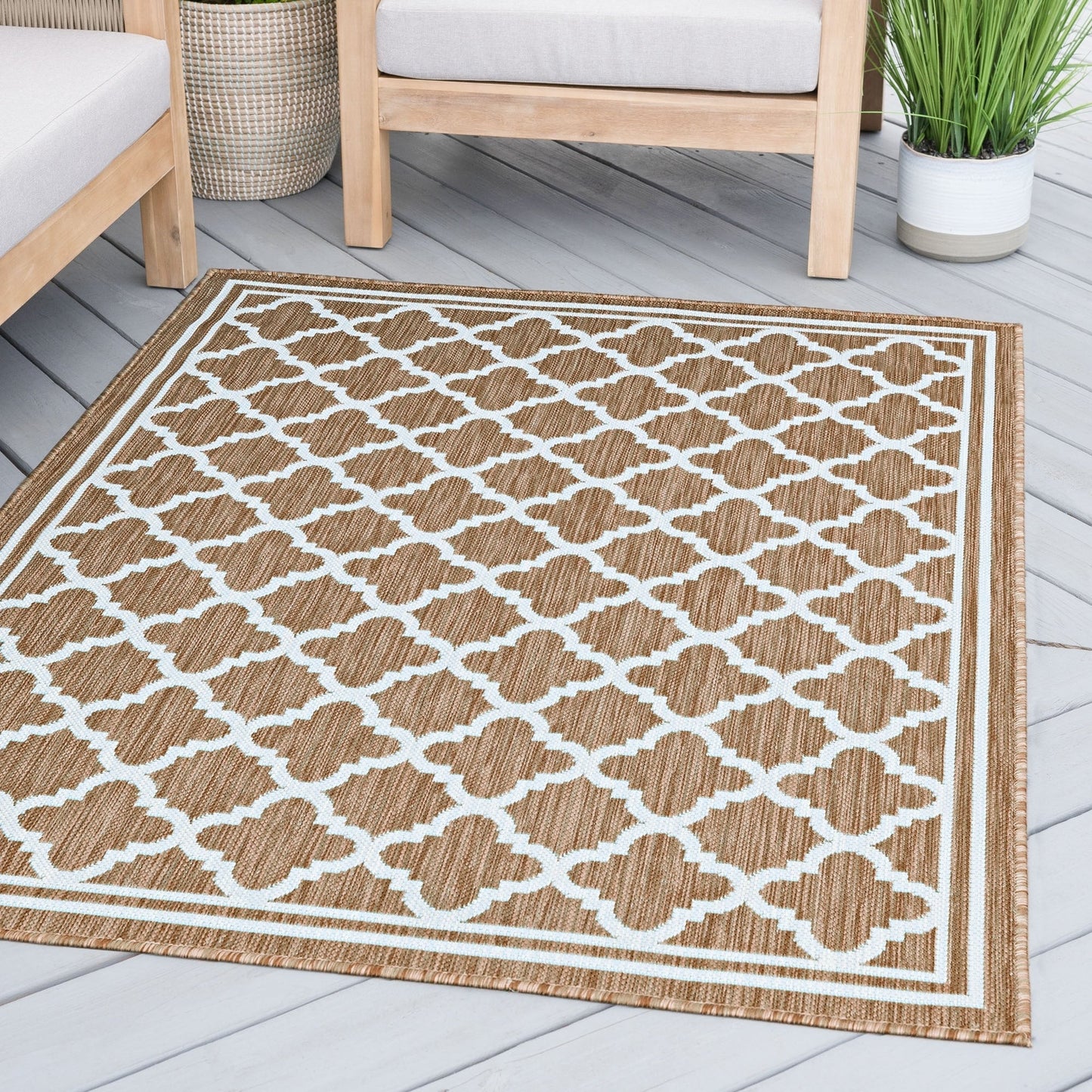 Exo Coastal Geometric Indoor/Outdoor Area Rug