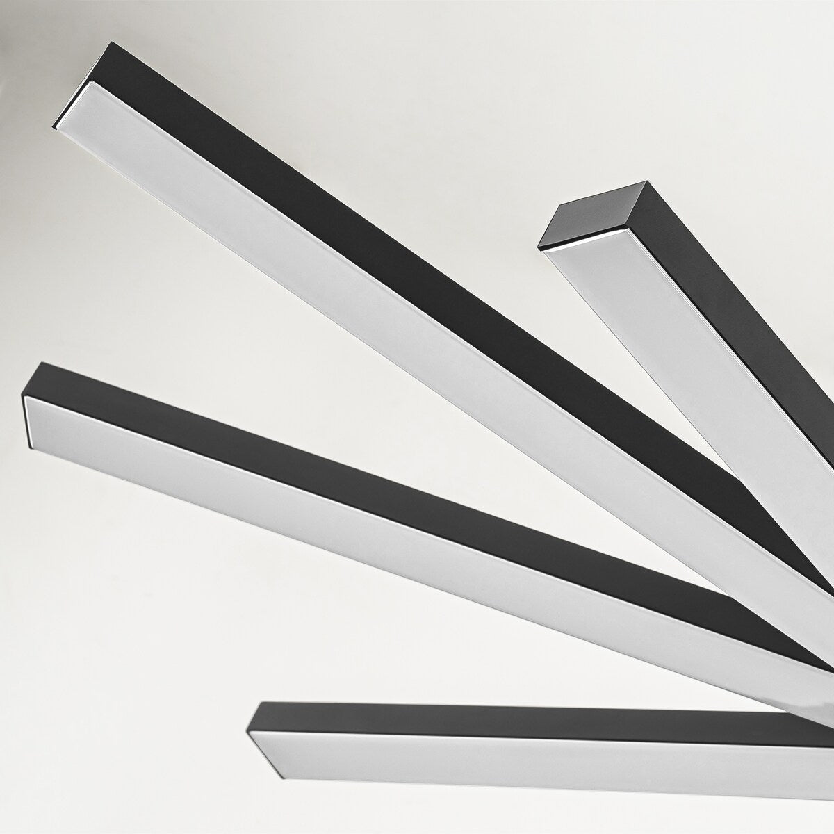 Lustre moderne à plusieurs niveaux Spoutnik linéaire, lumière chaude 3 000 K, LED intégrée