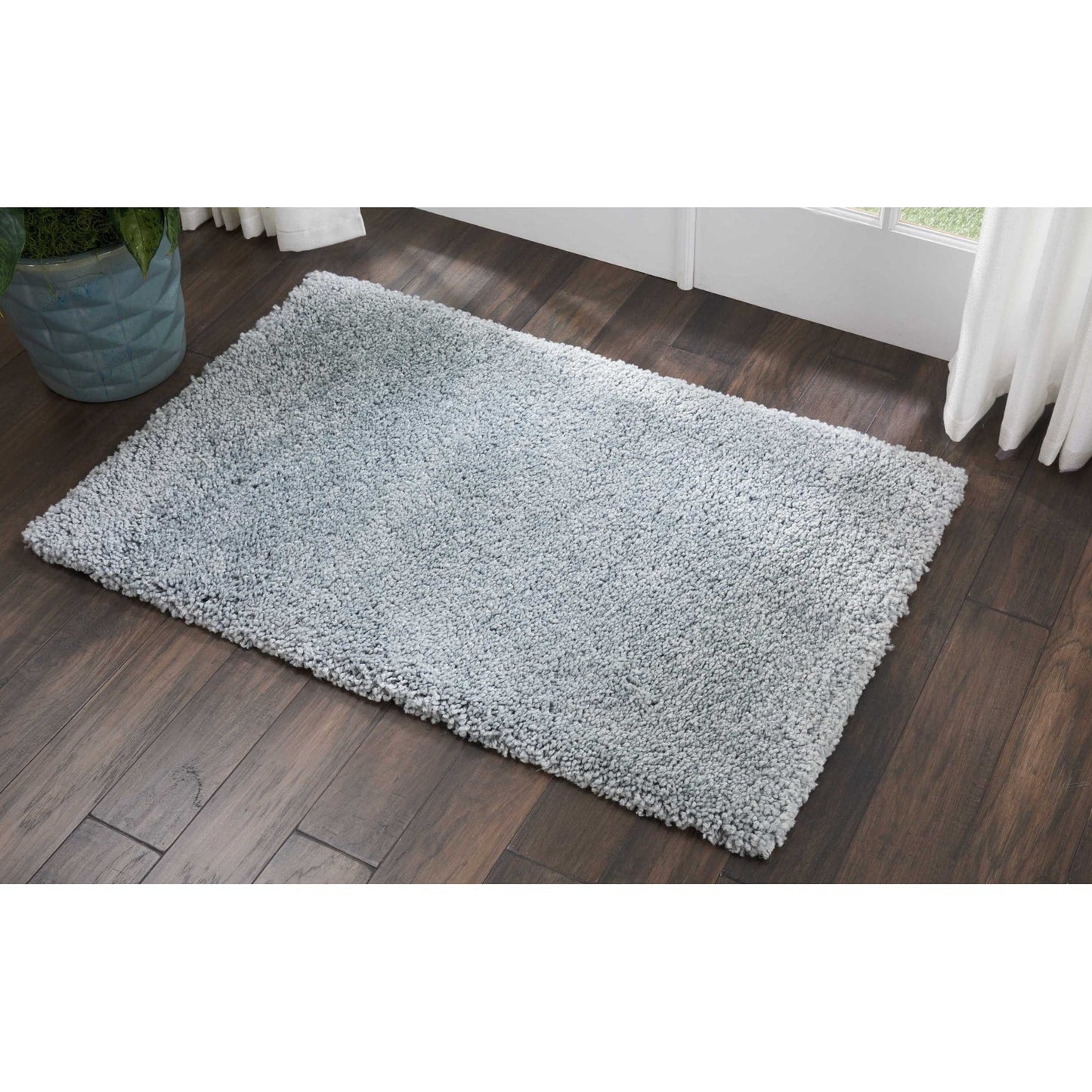 Tapis moderne en peluche solide Nourison Malibu Shag