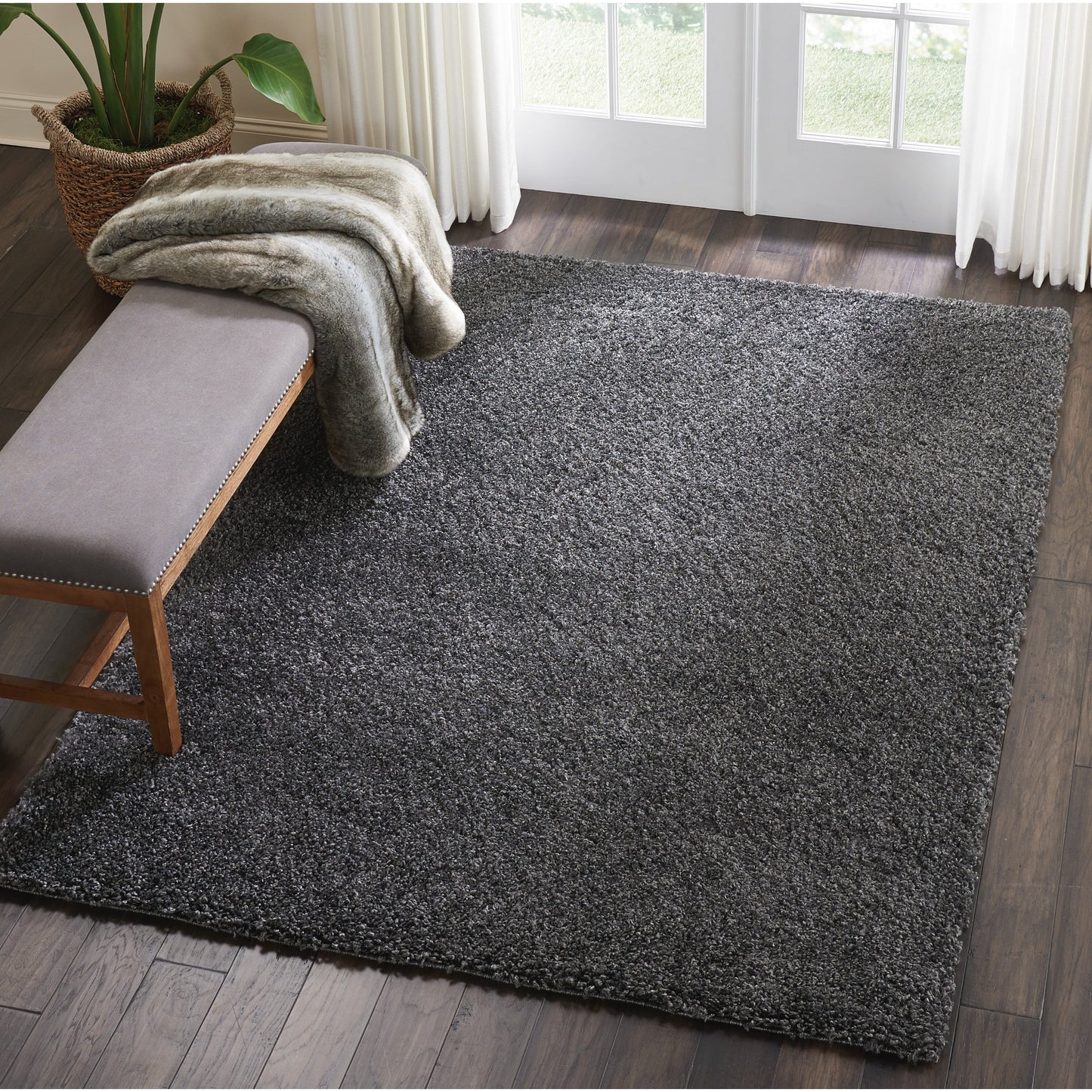 Tapis moderne en peluche solide Nourison Malibu Shag