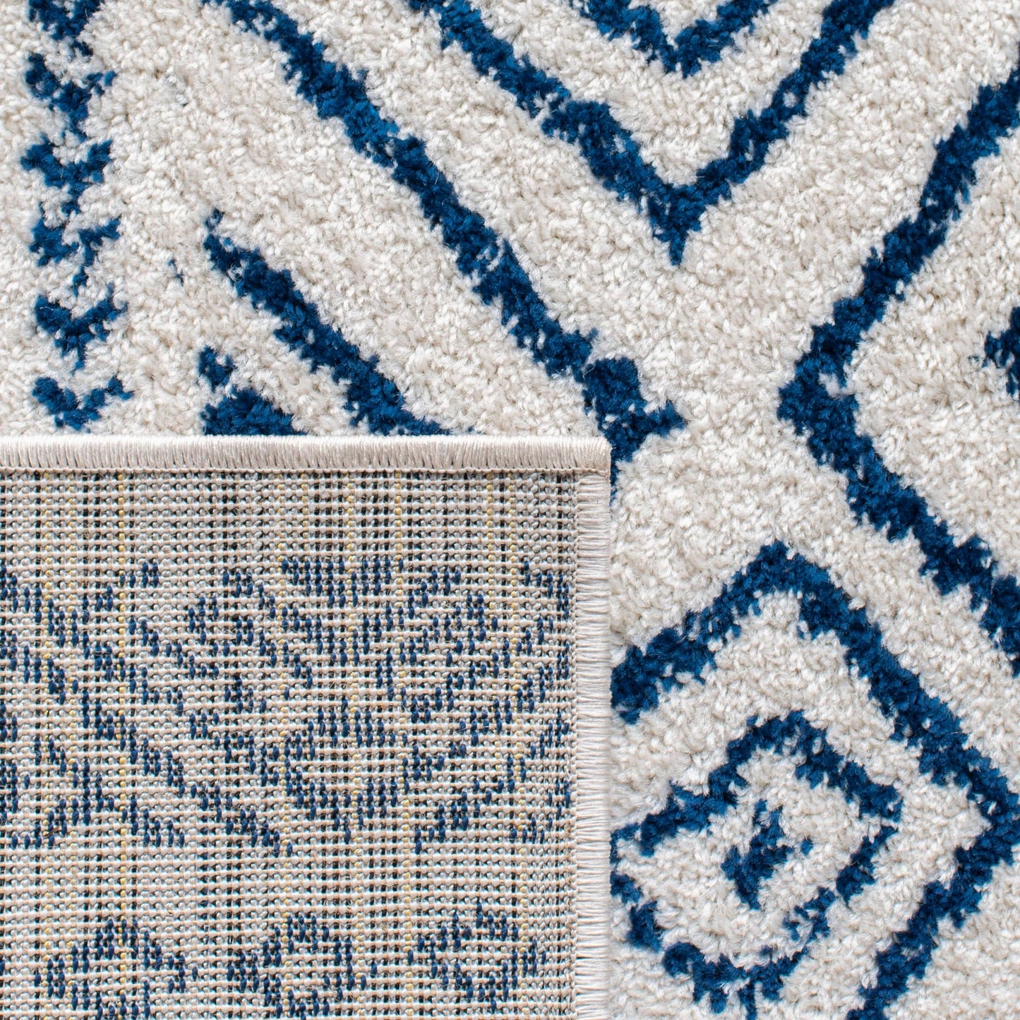 Tapis marocain bohème vieilli SAFAVIEH Tulum Vassilia