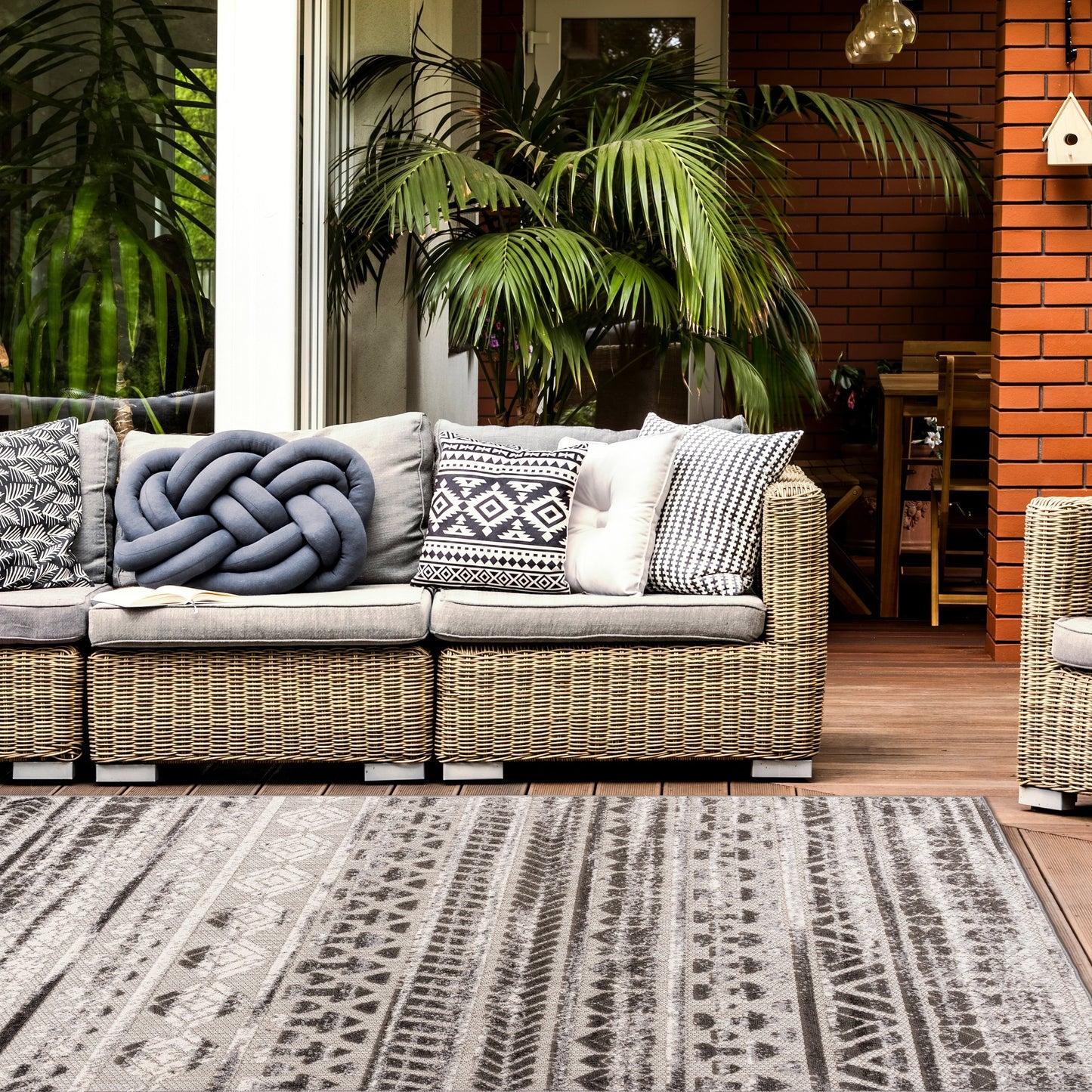 Tapis d'intérieur/extérieur géométrique délavé à rayures modernes de la World Rug Gallery