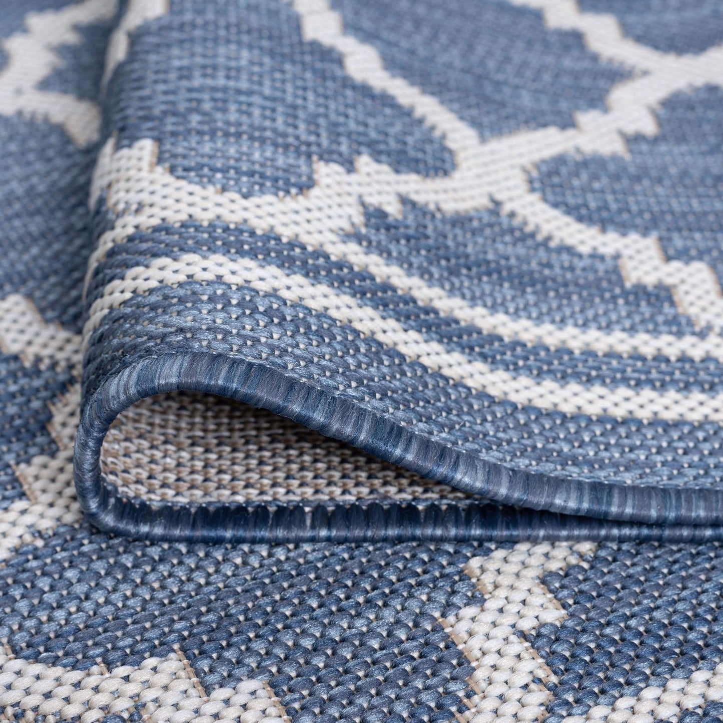 Exo Coastal Geometric Indoor/Outdoor Area Rug