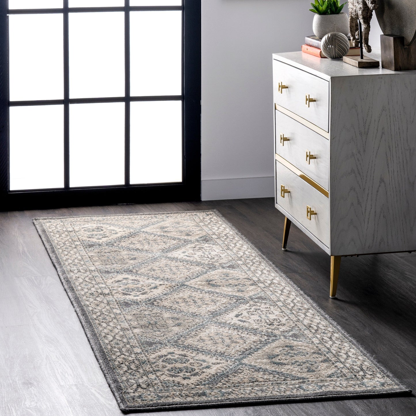 Tapis carrelé traditionnel Nuloom Becca