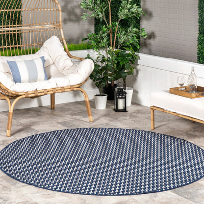 Tapis d'intérieur/extérieur à chevrons Nuloom Camryn