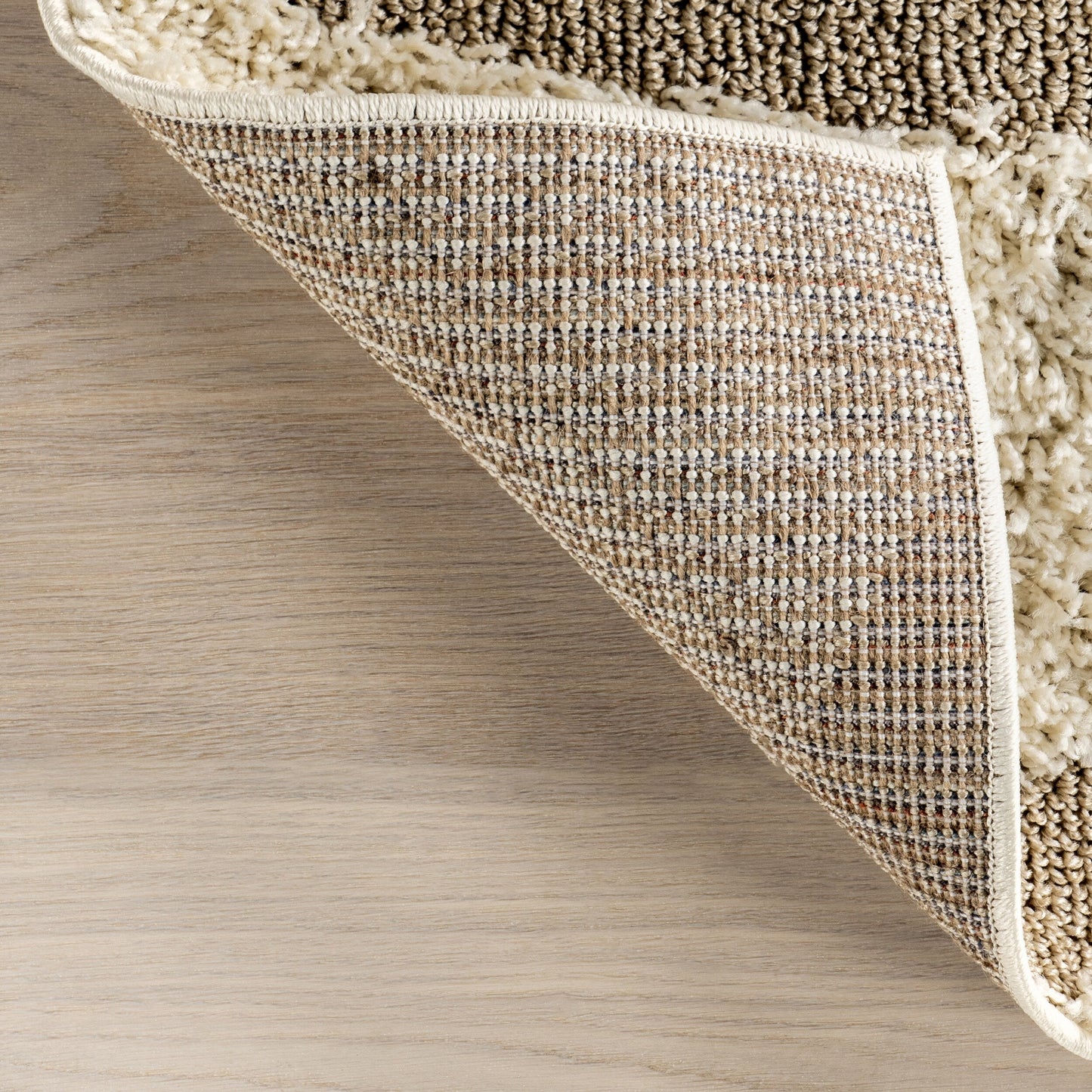 Tapis Shag contemporain Nuloom Krista à motifs tourbillonnants