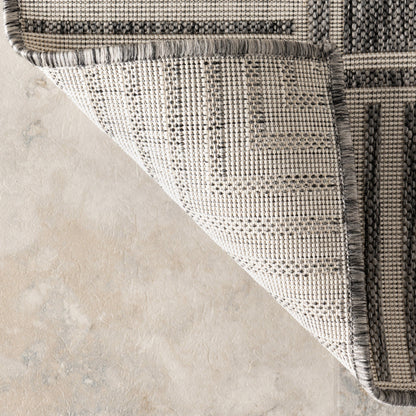 Tapis d'intérieur/extérieur classique à bordures Nuloom Leah