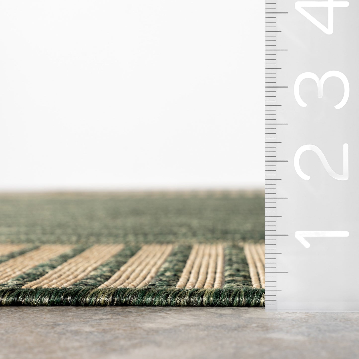 Tapis d'intérieur/extérieur classique à bordures Nuloom Leah