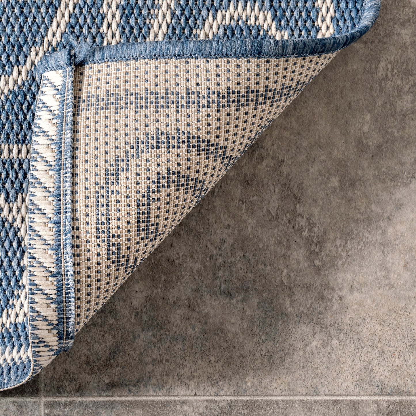 Tapis traditionnel d'intérieur/extérieur Nuloom Kathleen