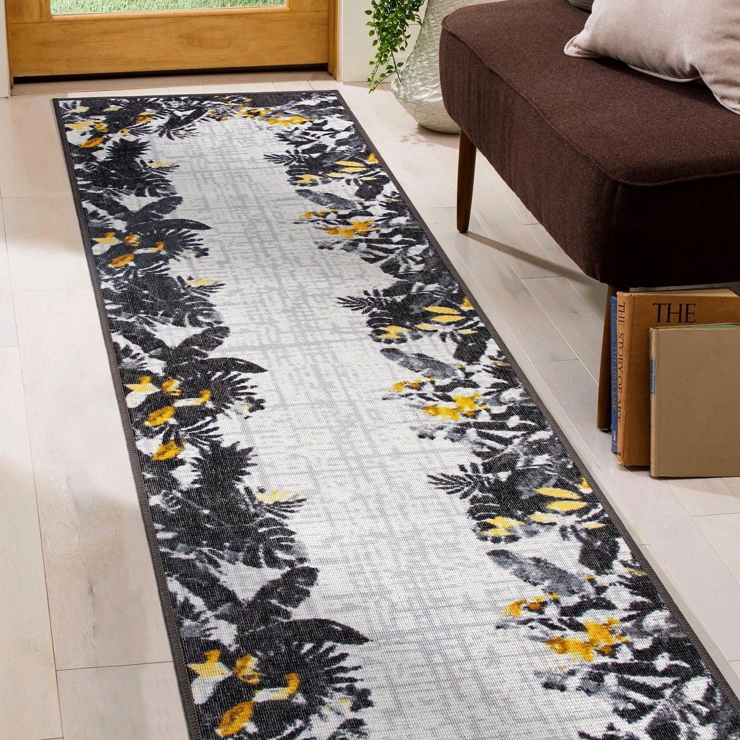 Contemporary Floral Border Indoor/Outdoor Area Rug