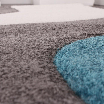 Tapis design avec contour découpé et motif ondulé moderne