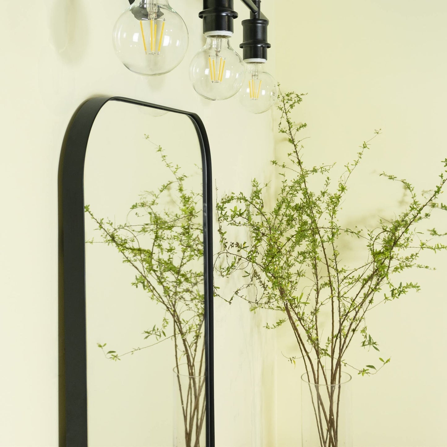 Miroirs muraux ronds en métal chic et moderne du milieu du siècle TEHOME