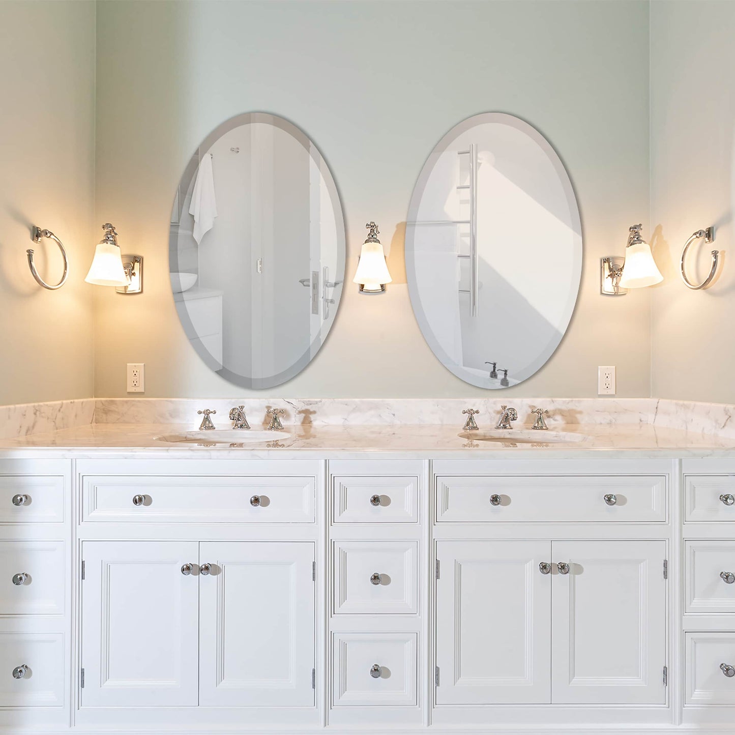 Miroir biseauté ovale sans cadre Wells