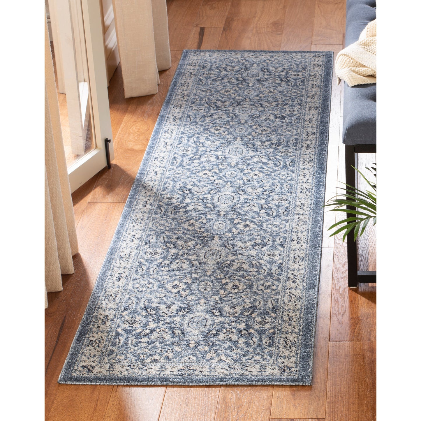 Tapis oriental bohème vintage SAFAVIEH Charleston Svantje