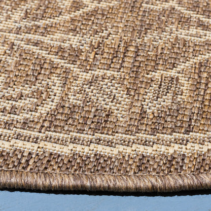 Tapis de jardin imperméable pour intérieur/extérieur SAFAVIEH Courtyard Hendrina