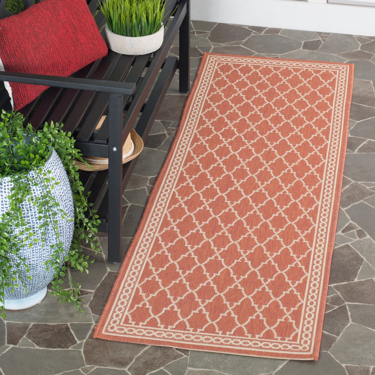 Tapis de jardin imperméable pour intérieur/extérieur SAFAVIEH Courtyard Janell Treillis