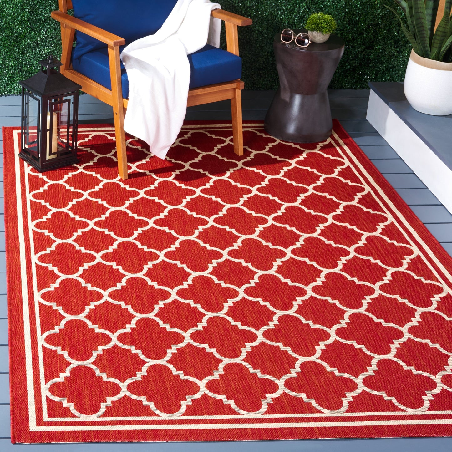 Tapis de jardin/terrasse imperméable SAFAVIEH Courtyard Kristelle