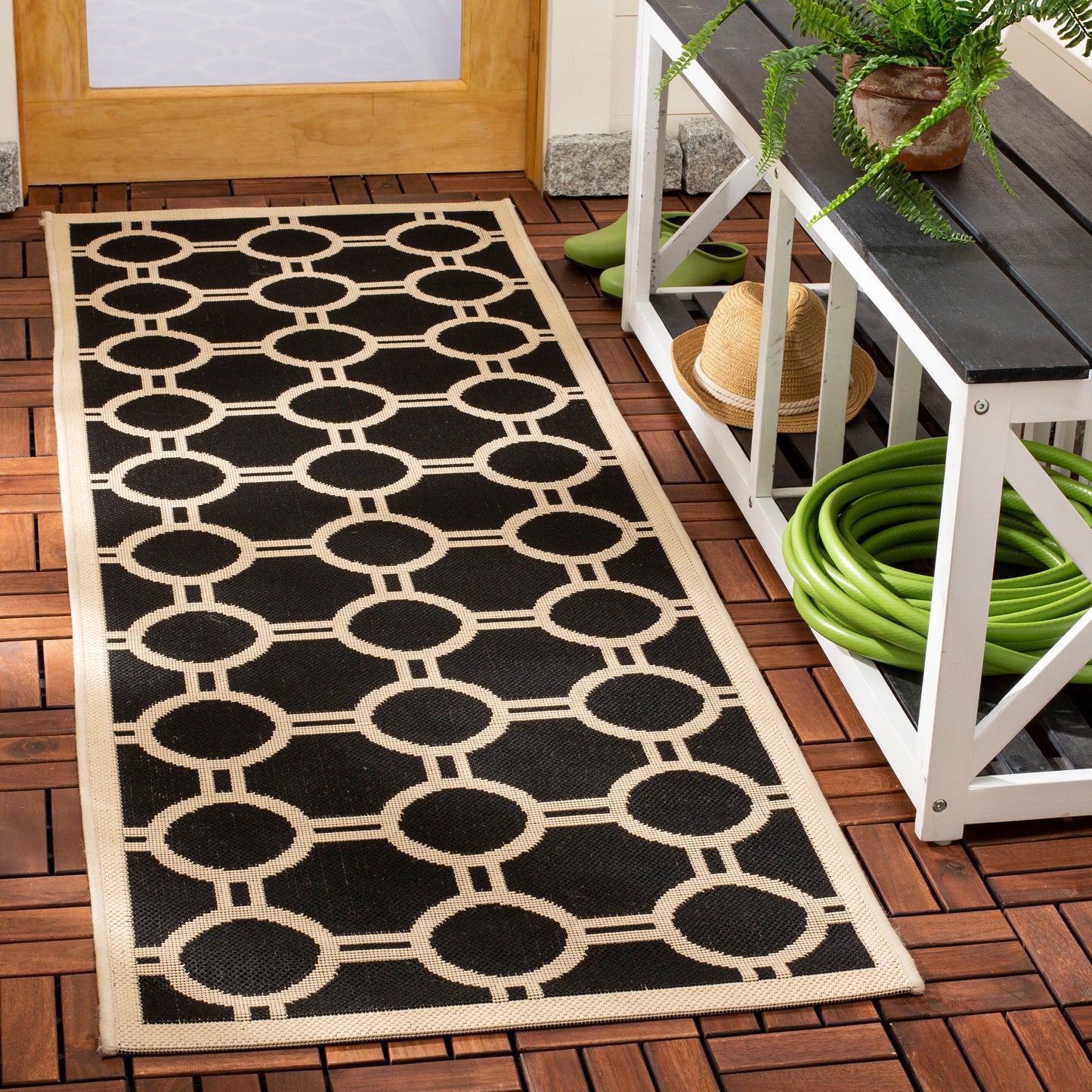 Tapis de jardin imperméable d'intérieur/extérieur SAFAVIEH Courtyard Nira