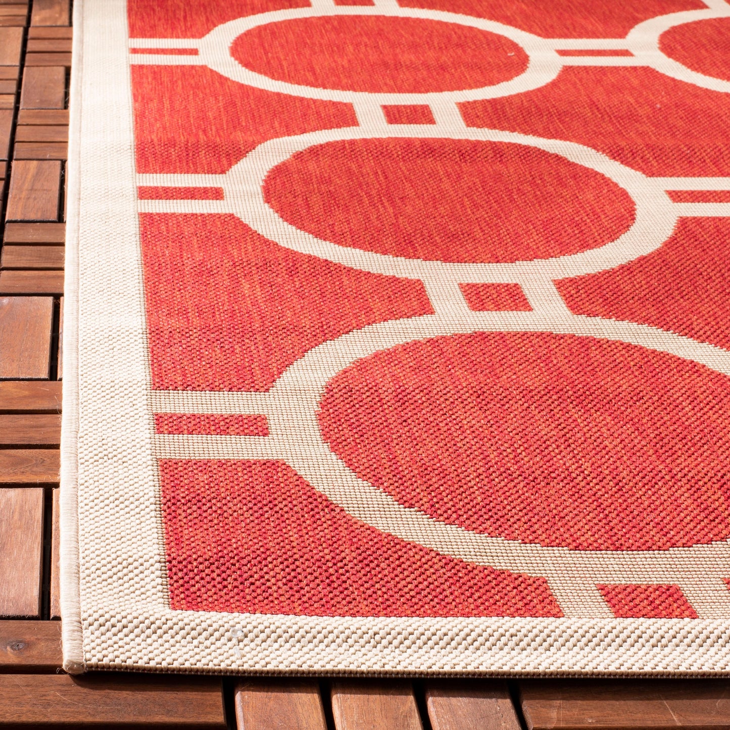 Tapis de jardin imperméable d'intérieur/extérieur SAFAVIEH Courtyard Nira