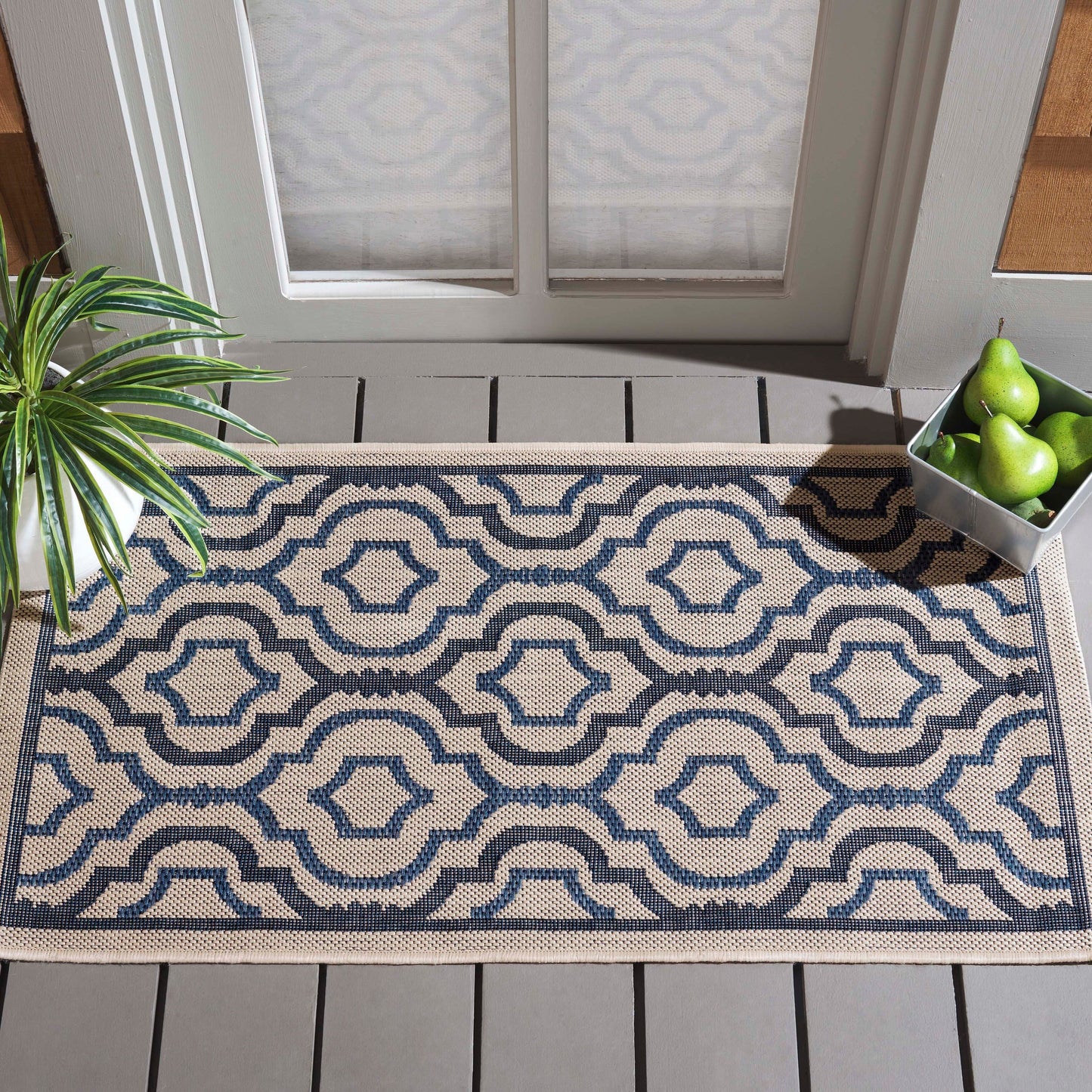 Tapis de jardin imperméable pour intérieur/extérieur SAFAVIEH Courtyard Oyvor