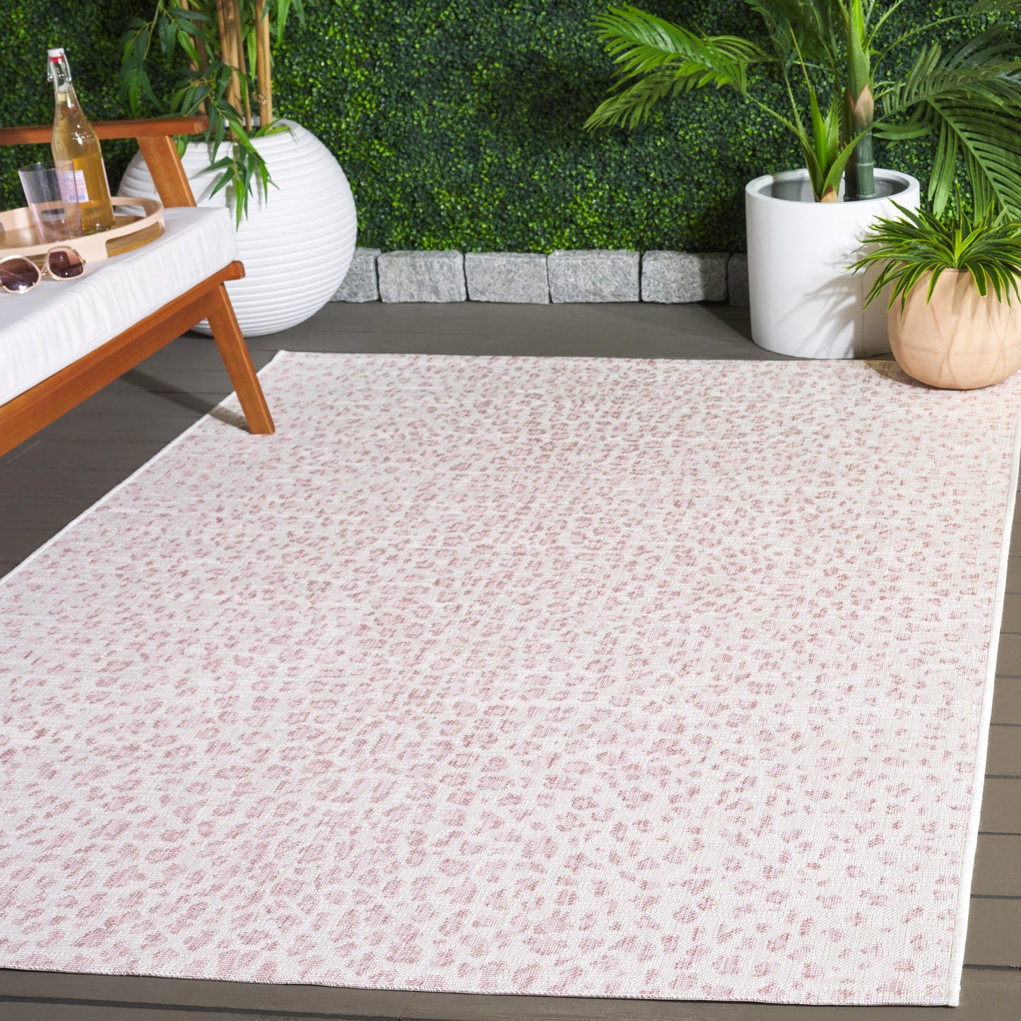 Tapis de jardin imperméable pour intérieur/extérieur SAFAVIEH Courtyard Ruta