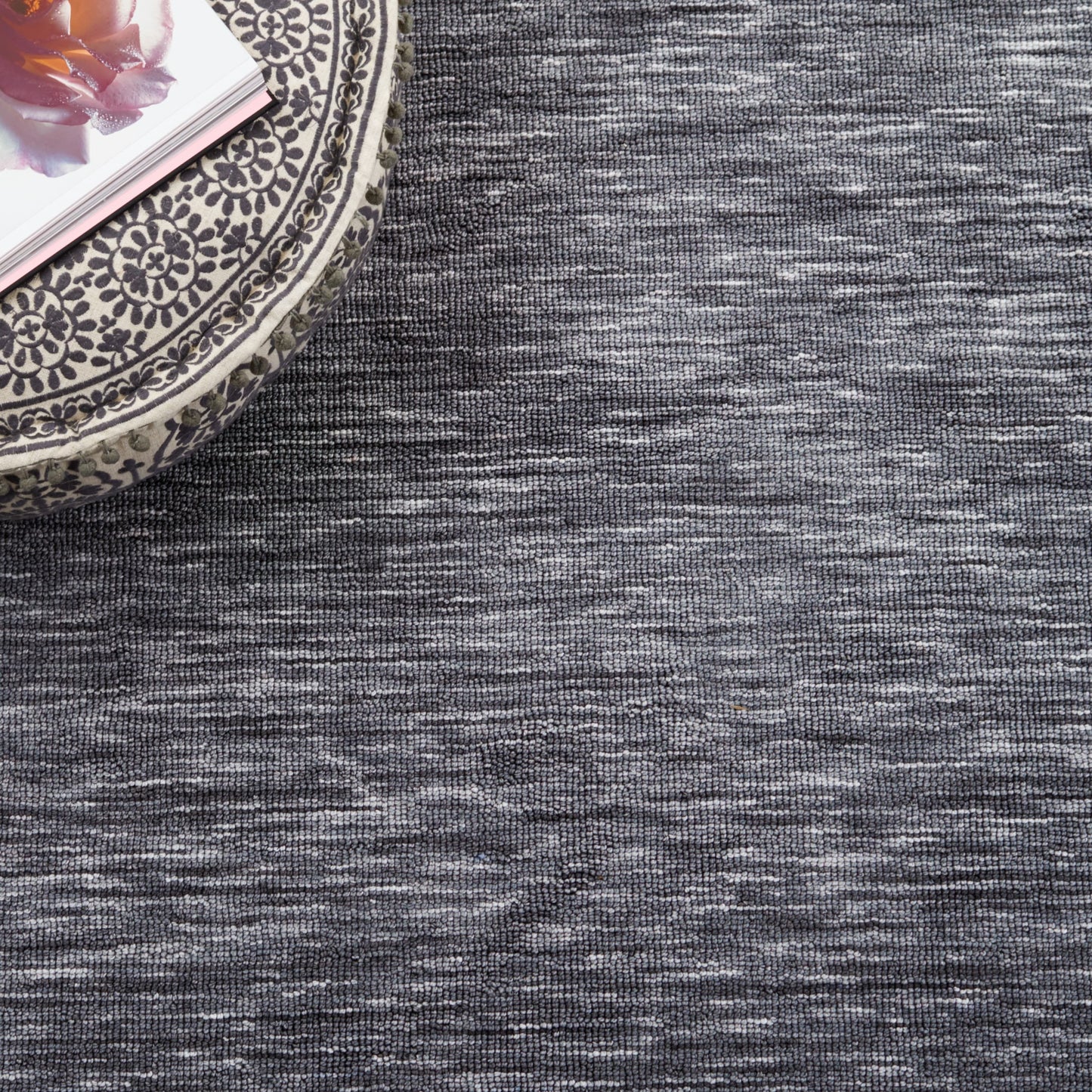 Tapis SAFAVIEH à bordure Lintrud, facile d'entretien et lavable en machine