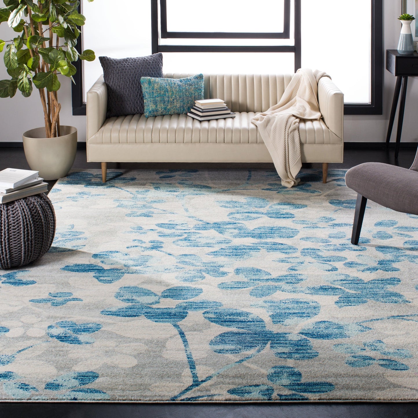 Tapis floral Amale SAFAVIEH Evoke
