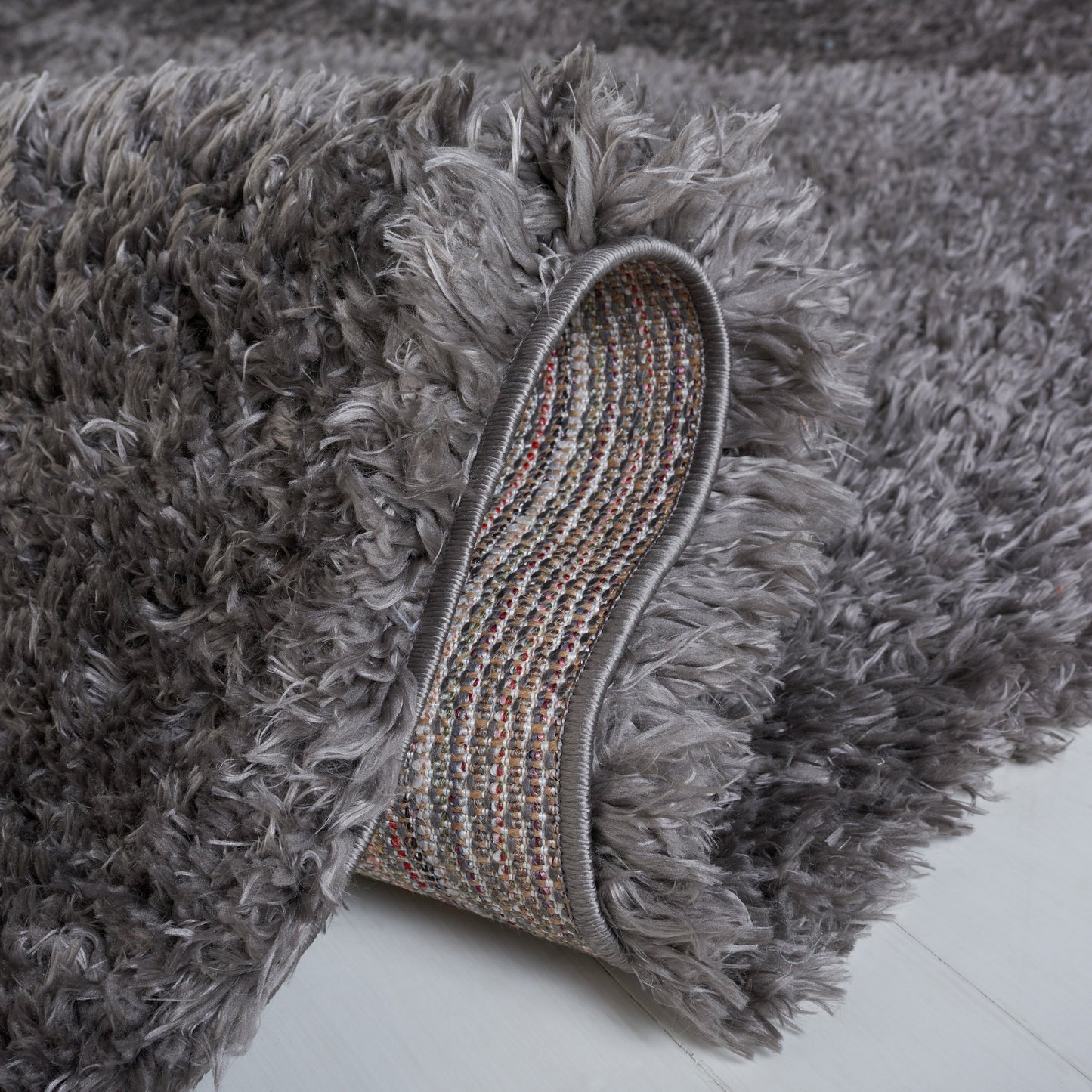 Tapis SAFAVIEH Flokati Shag Wynne de 2,75 pouces d'épaisseur