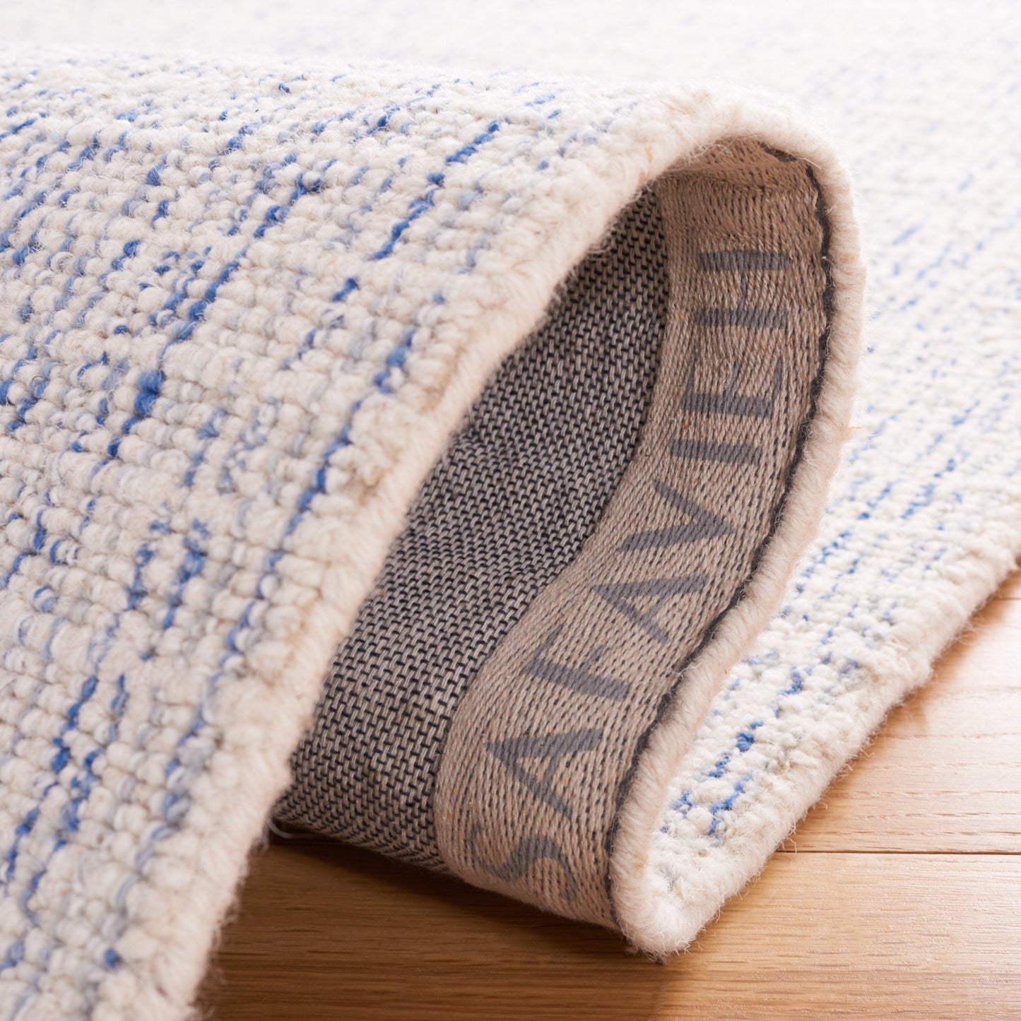 Tapis en laine moderne abstrait fait main SAFAVIEH Maggy