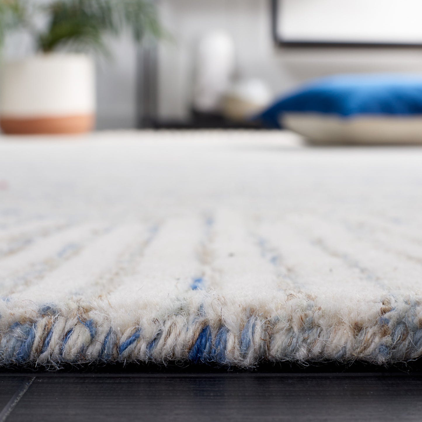 Tapis moderne en laine Sofoula abstrait fait main SAFAVIEH