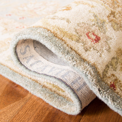 Tapis oriental traditionnel en laine Maysoun fait main SAFAVIEH