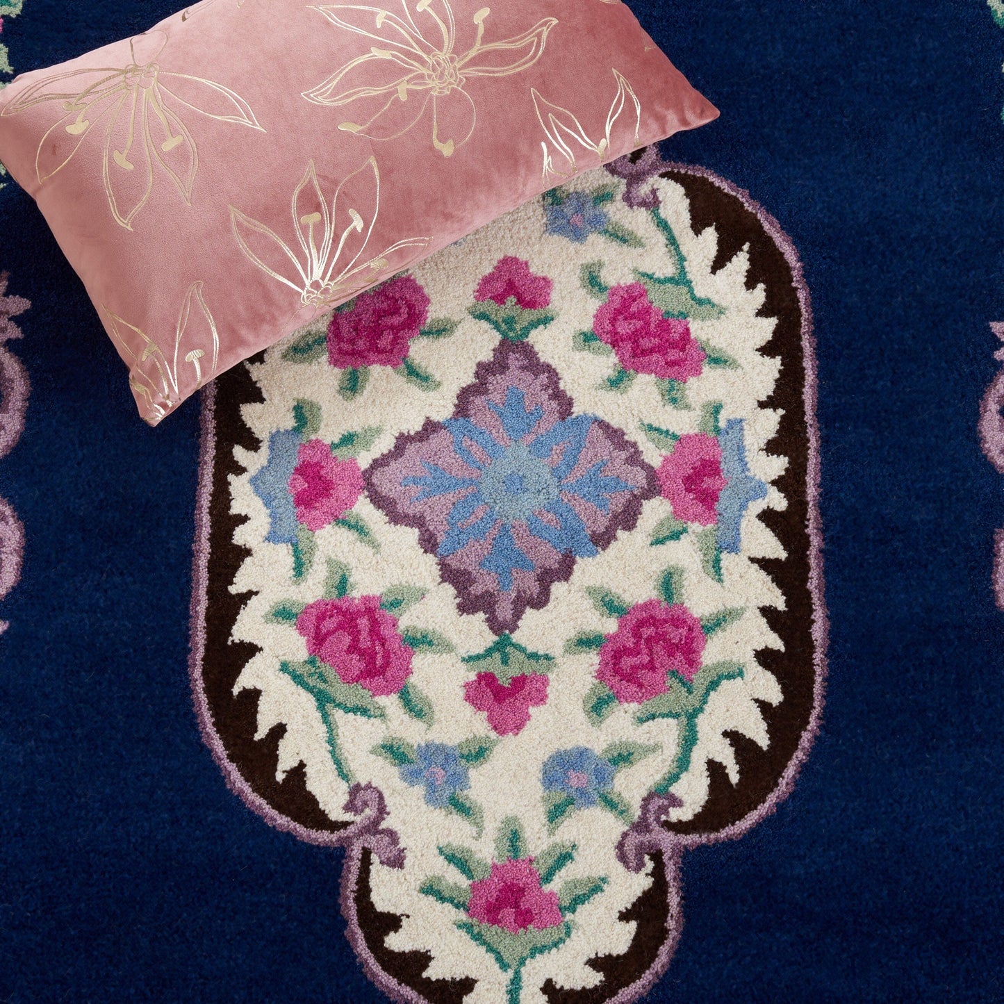 Tapis médaillon oriental en laine fait main Bellagio Tatevik de SAFAVIEH