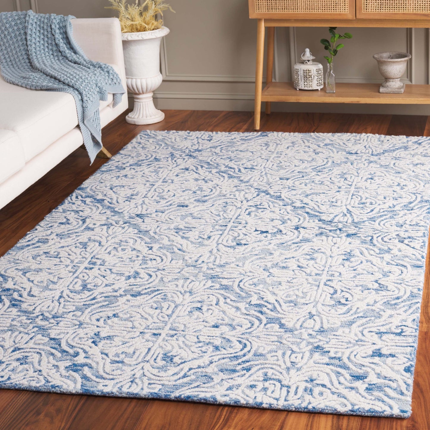 Tapis moderne en laine florale SAFAVIEH fait main Blossom Gertrida