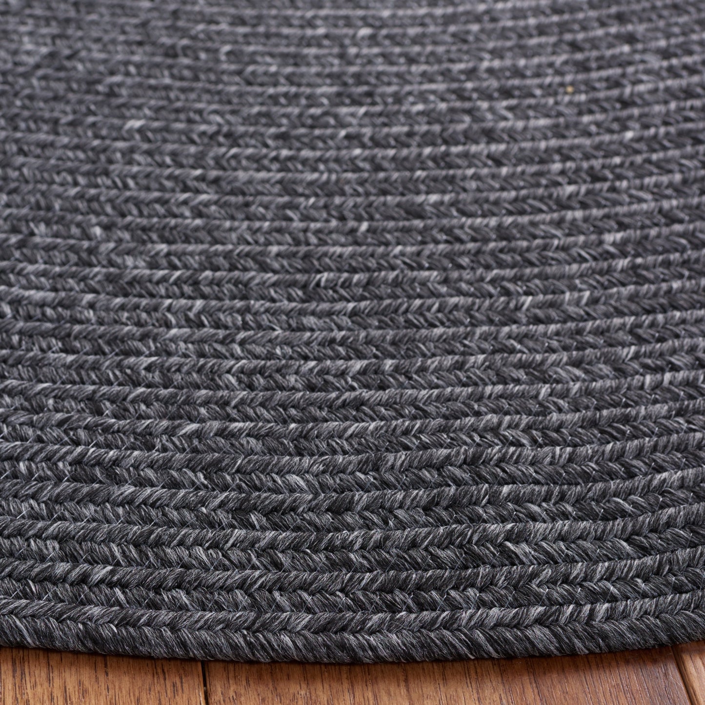 Tapis décontracté tressé à la main SAFAVIEH Anthi