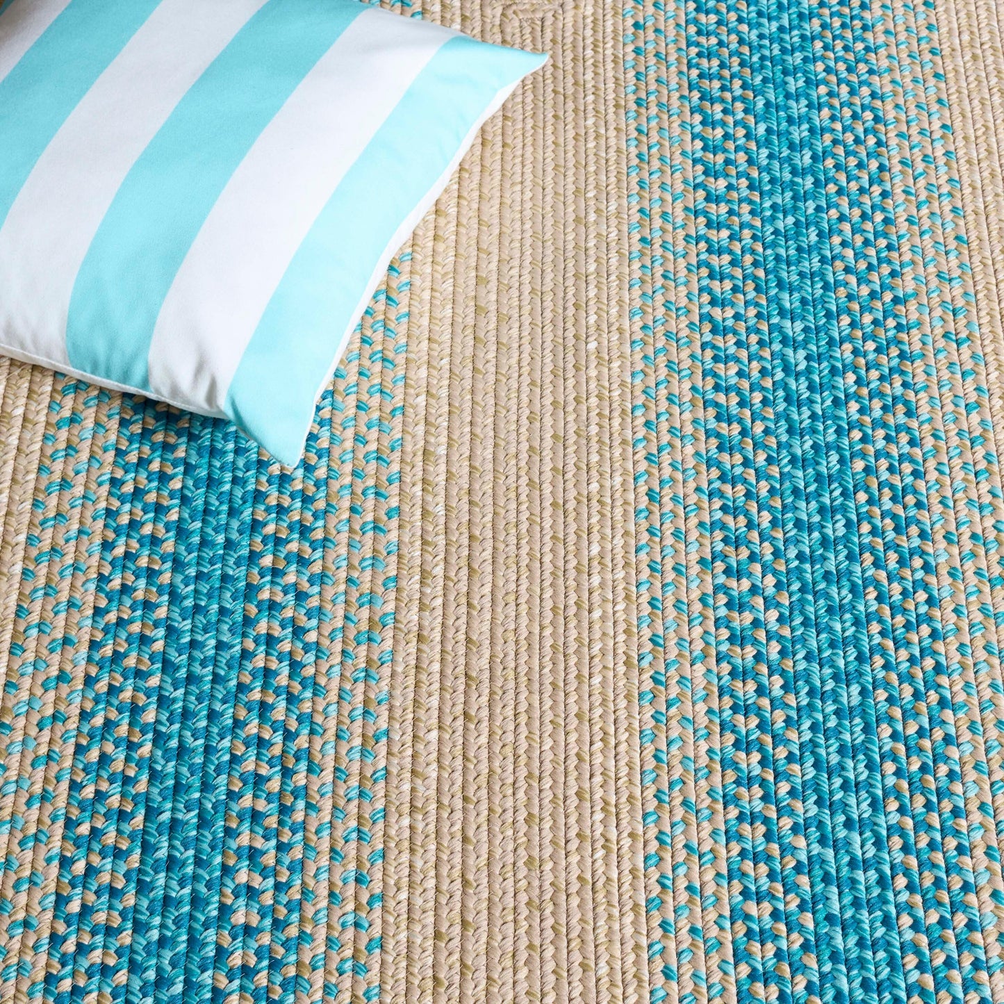 Tapis de campagne Kita tressé fait main SAFAVIEH