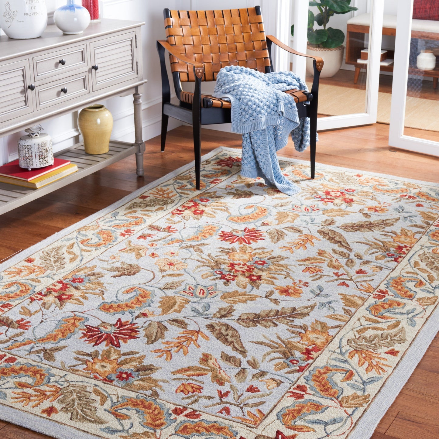 Tapis en laine floral fait main Chelsea Malda de style campagnard français SAFAVIEH