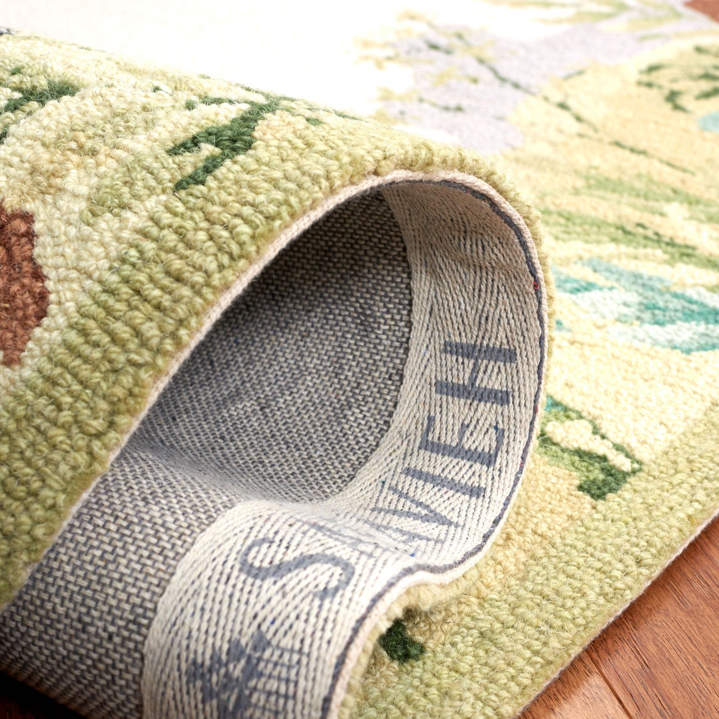 Tapis en laine fait main Chelsea Margrieta de style campagnard français SAFAVIEH