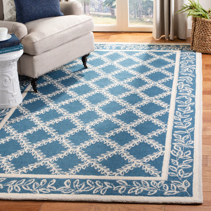Tapis en laine SAFAVIEH Chelsea Sunstripe Trellis fait main, style campagne française