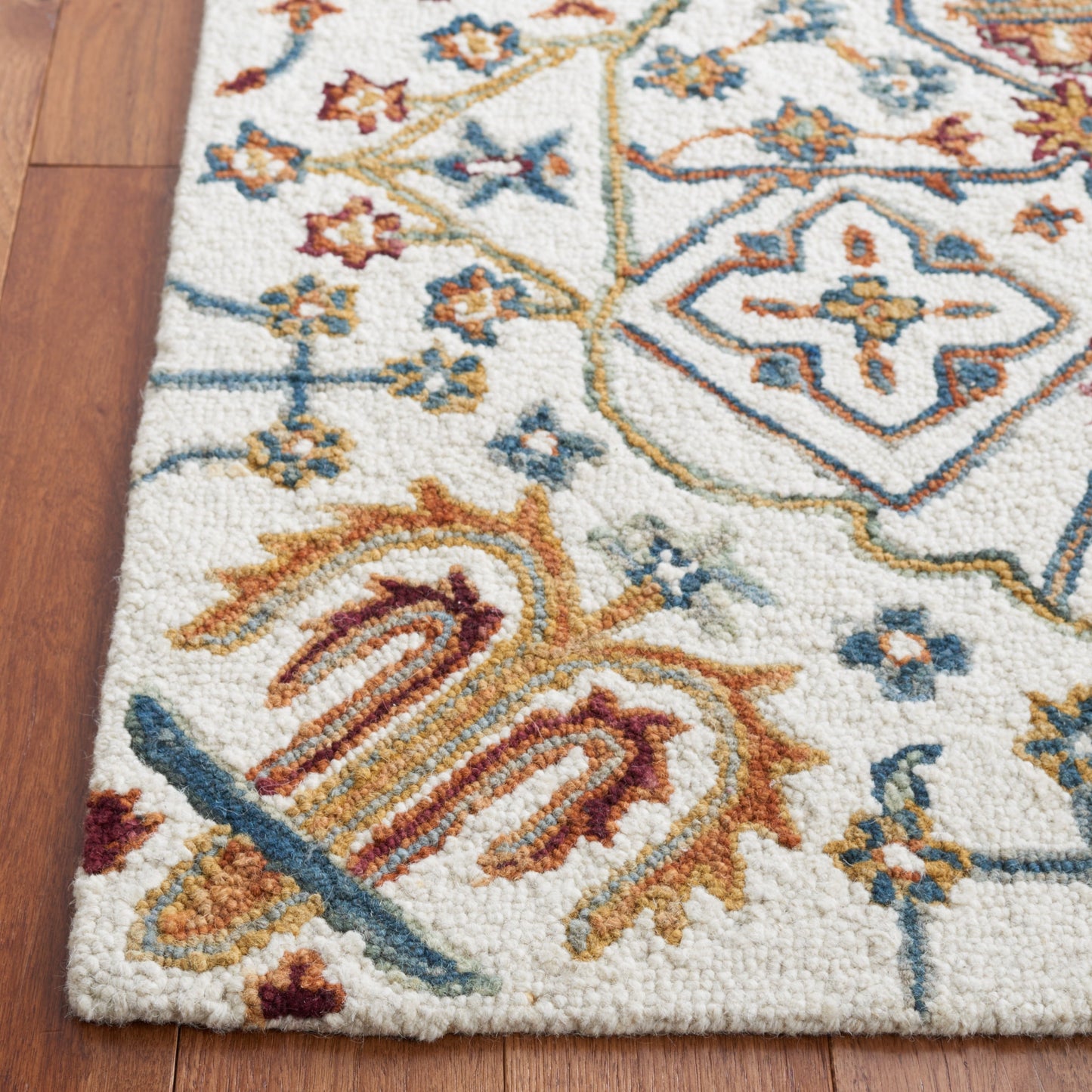 Tapis en laine floral SAFAVIEH Heritage Snjolaug fait main