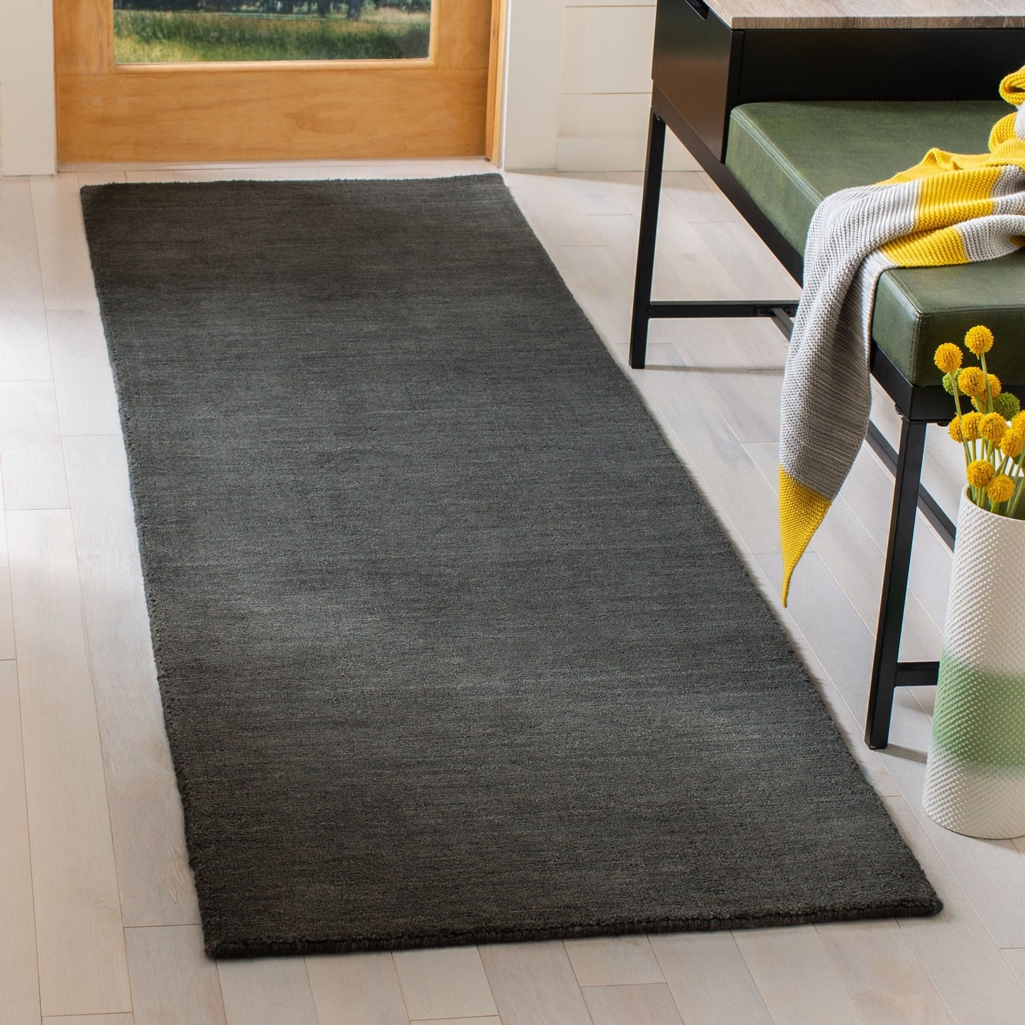 Tapis moderne en laine fait main SAFAVIEH avec bordure en palmier de l'Himalaya