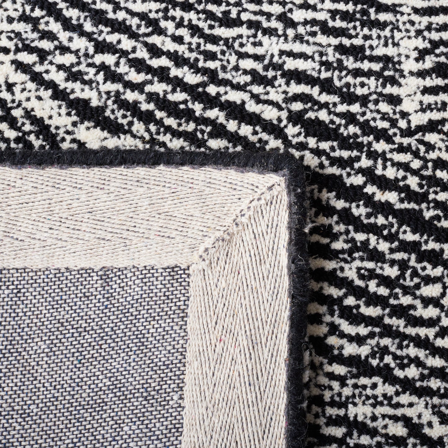 Tapis en laine fait main SAFAVIEH Metro Rozsika de style campagnard français