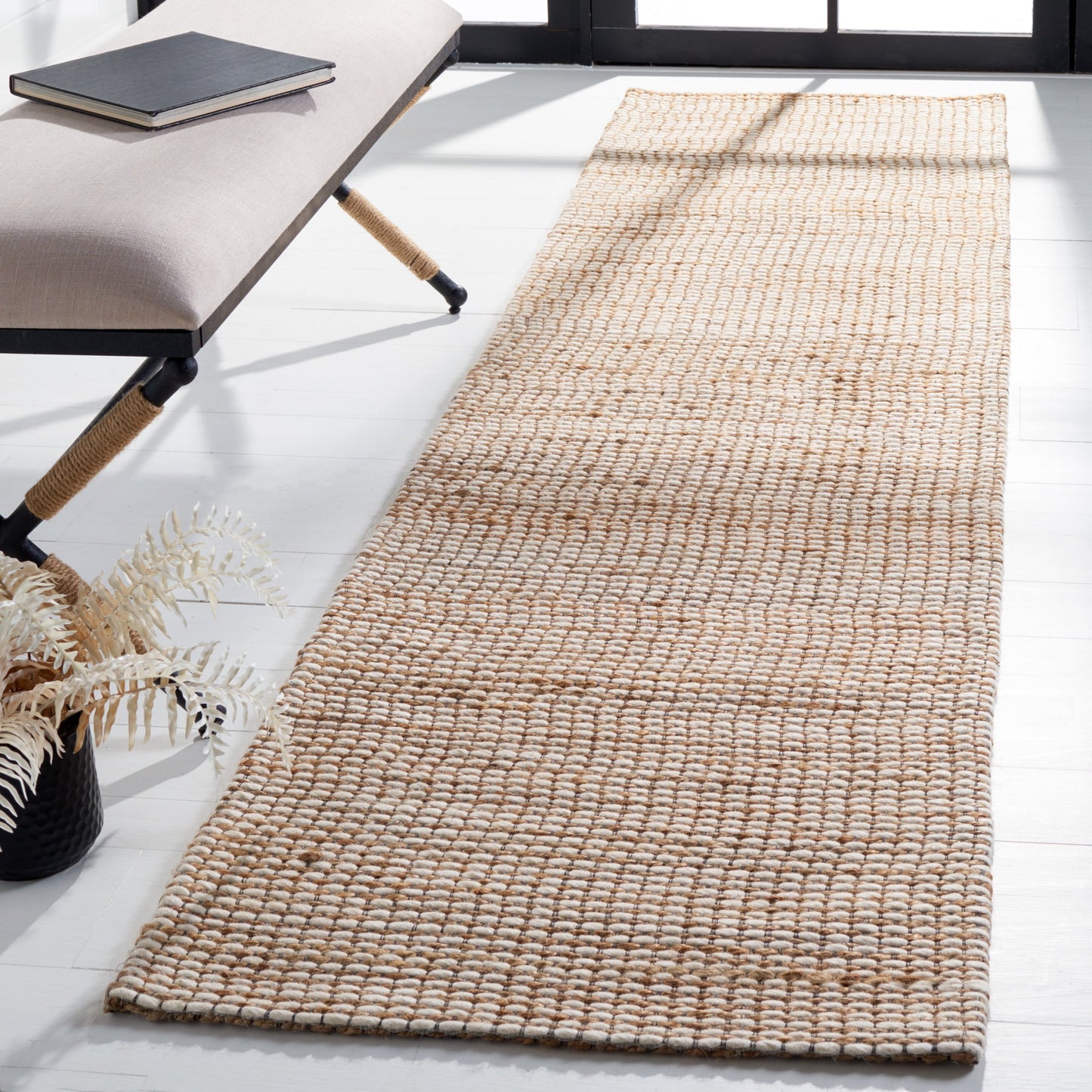 Tapis SAFAVIEH fait main en fibre naturelle Yareli jute et laine.