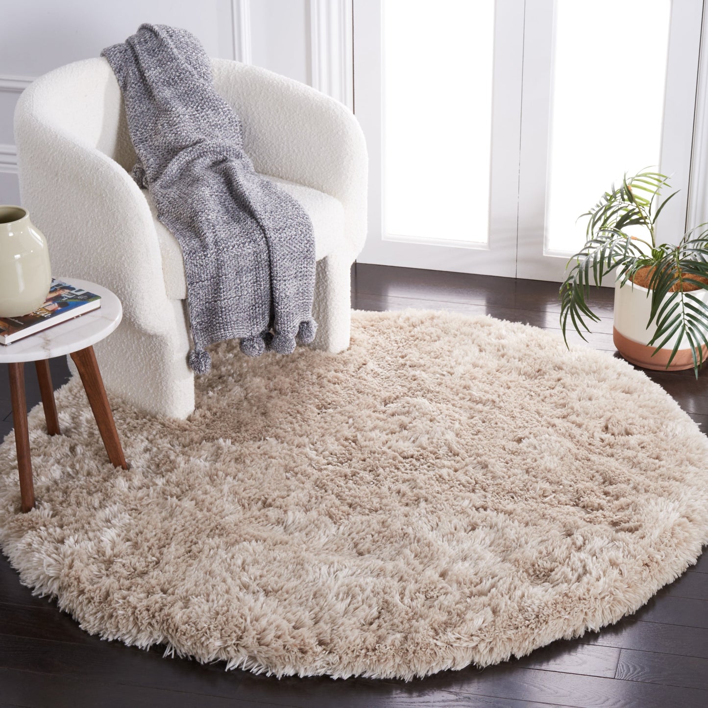 SAFAVIEH Tapis extra épais fait main Vukosava Shag Guenevere 3 pouces