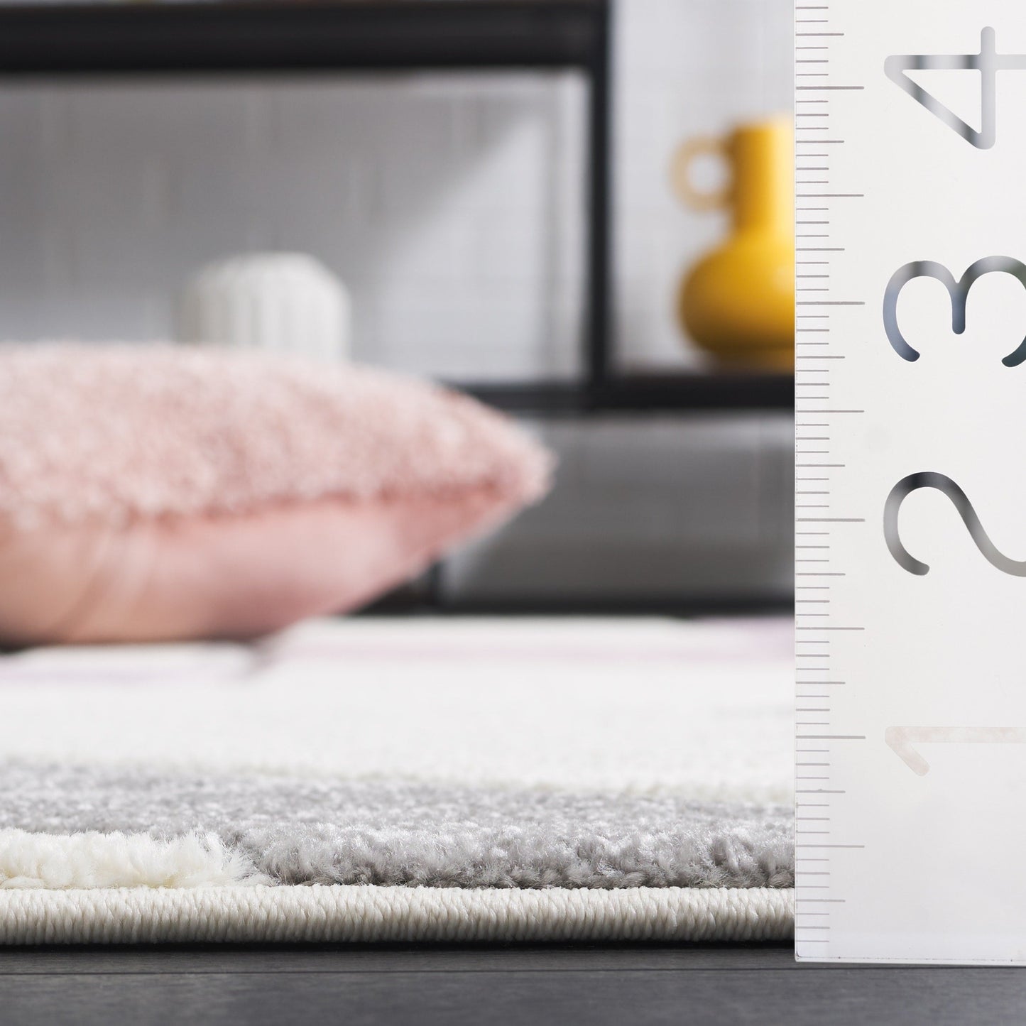 Tapis abstrait moderne du milieu du siècle SAFAVIEH Hollywood Tzana