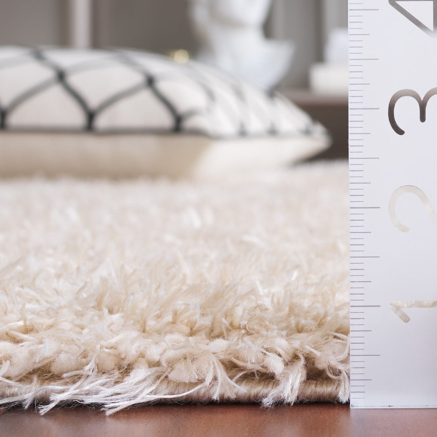 Tapis contemporain SAFAVIEH Lindsay Shag Luann