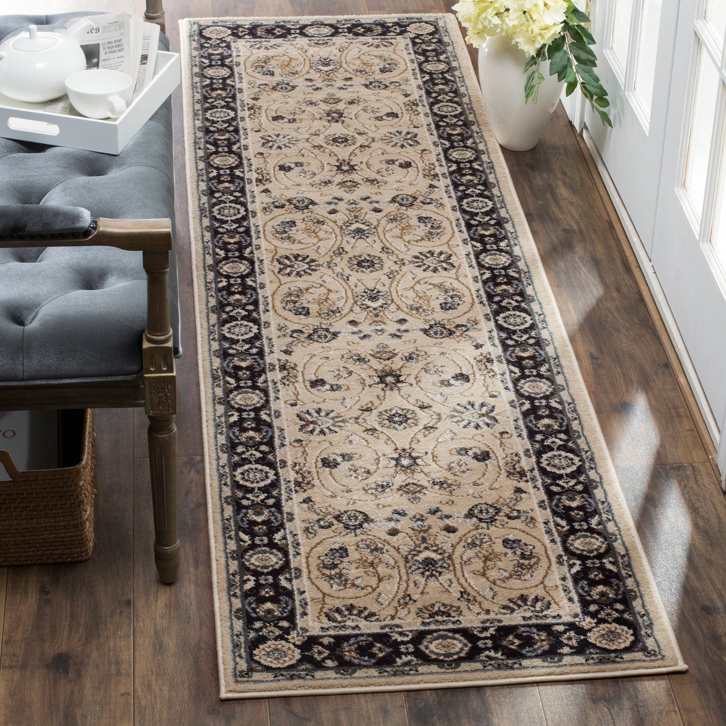 Tapis oriental traditionnel SAFAVIEH Lyndhurst Sydell