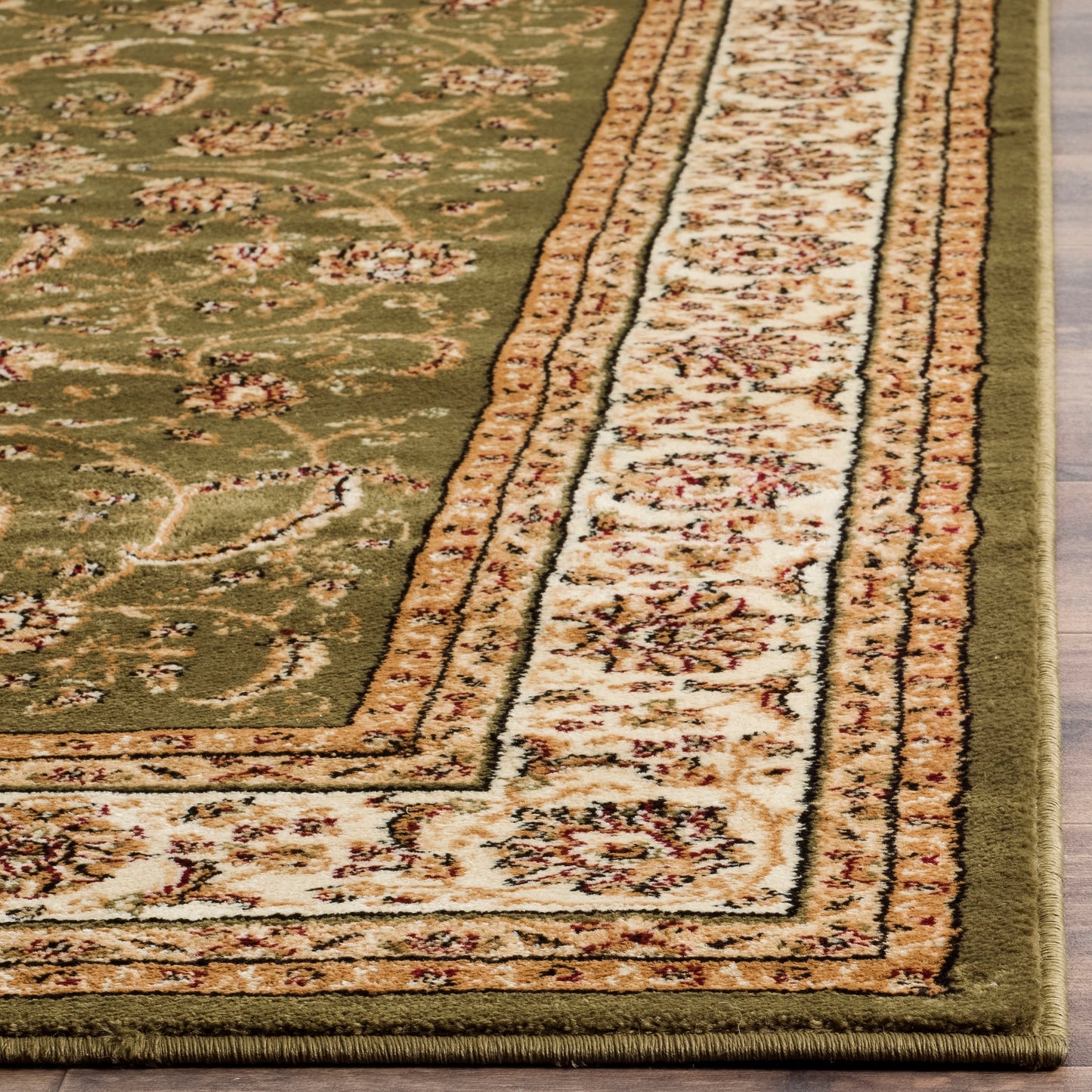 Tapis oriental traditionnel SAFAVIEH Lyndhurst Verdell