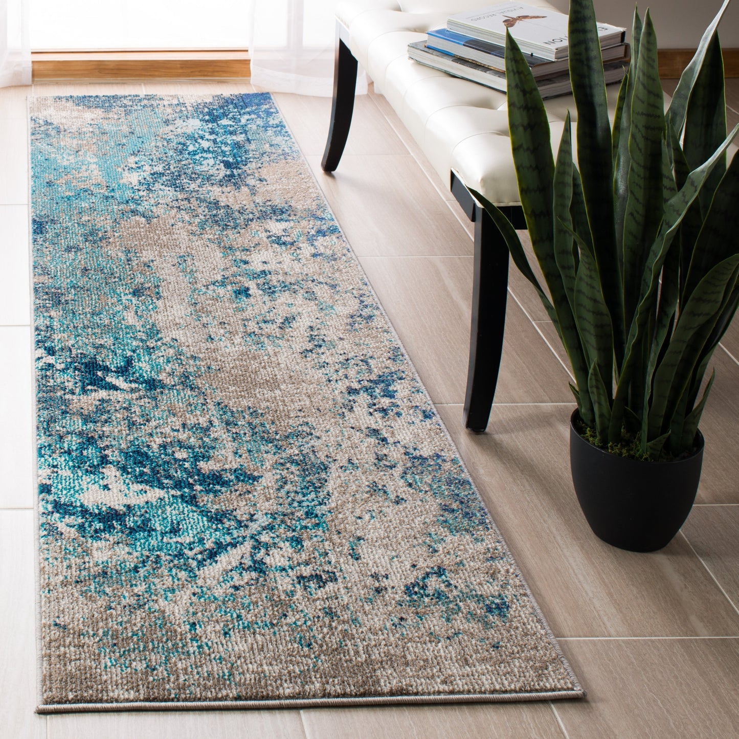 Tapis abstrait moderne SAFAVIEH Madison Lawanda