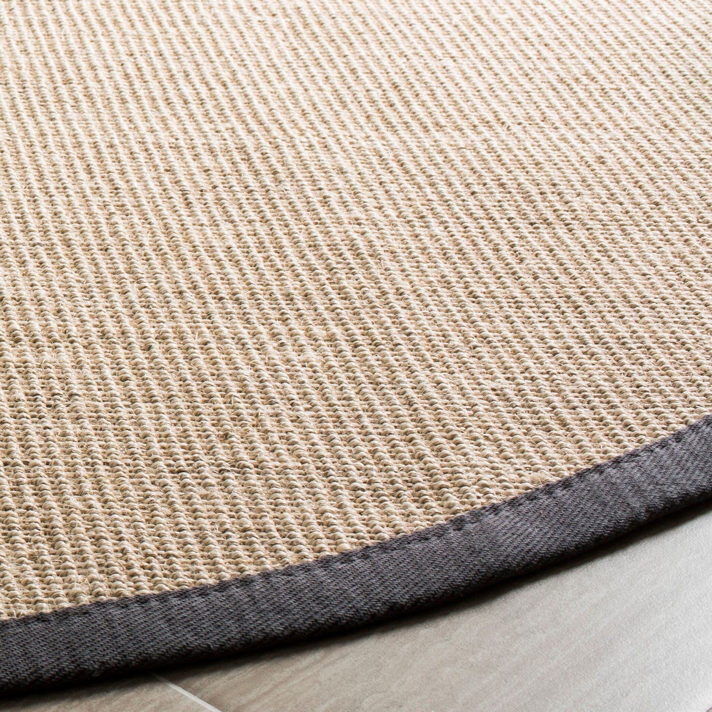 Tapis en sisal à bordure décontractée en fibre naturelle SAFAVIEH Alleen